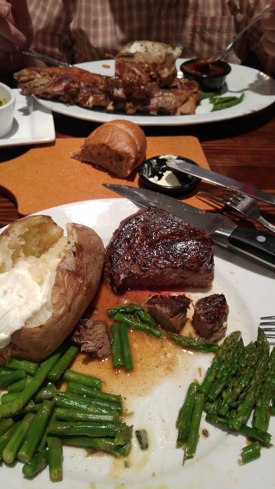 LongHorn Steakhouse | meal takeaway | 8655 Pulaski Hwy, Rosedale, MD 21237, USA | 4102386500 OR +1 410-238-6500