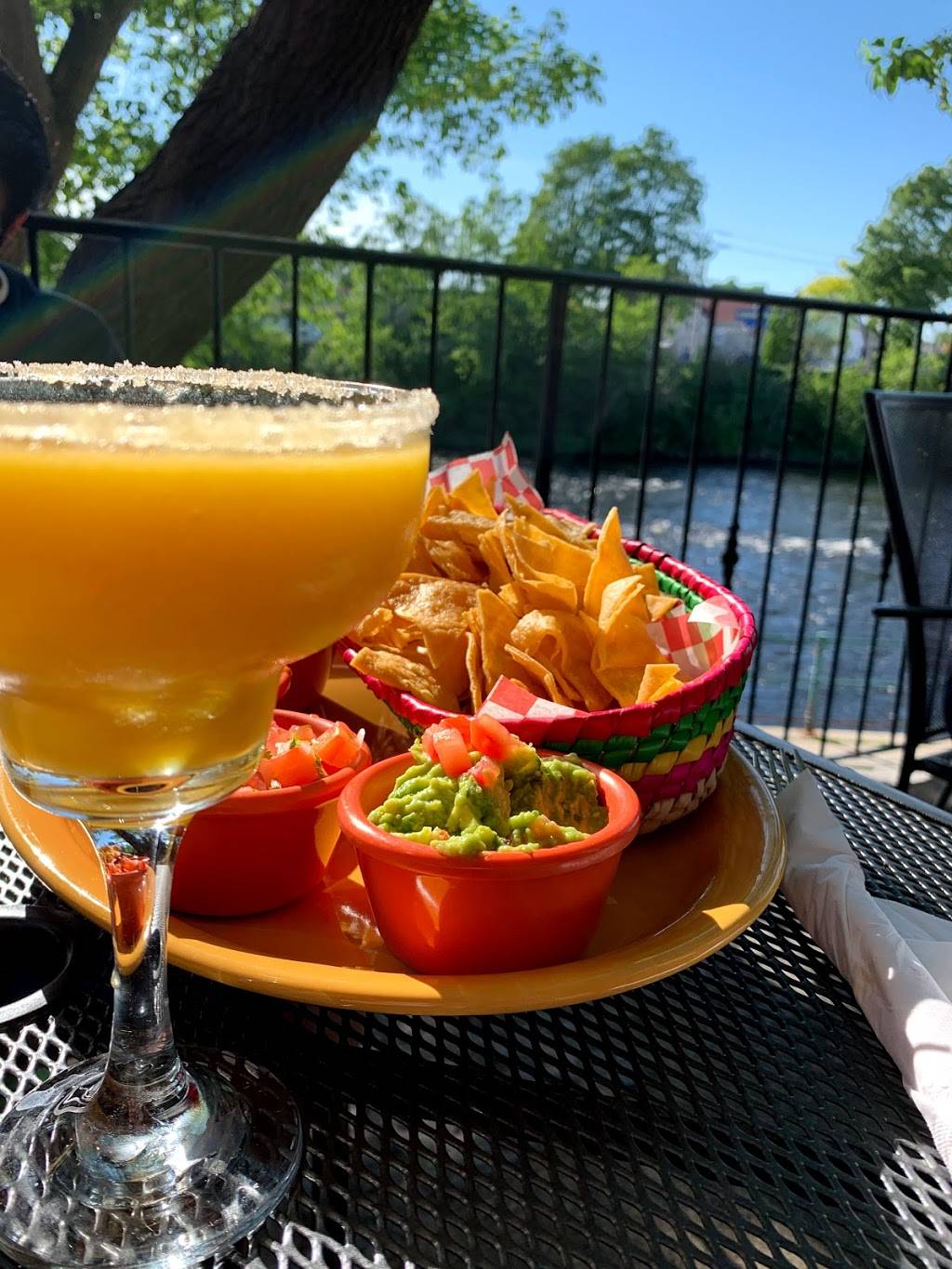 Chilangos Mexican Restaurant | restaurant | 394 Front St, Belleville, ON K8N 5M5, Canada | 6137719292 OR +1 613-771-9292