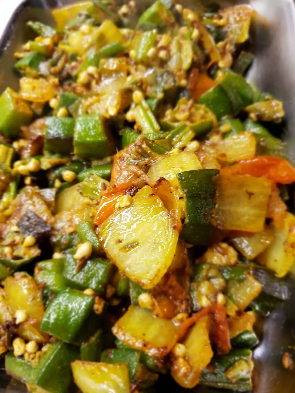 Urban Indian Cafe | restaurant | 1910 St Laurent Blvd, Ottawa, ON K1G 1A4, Canada | 6132471010 OR +1 613-247-1010