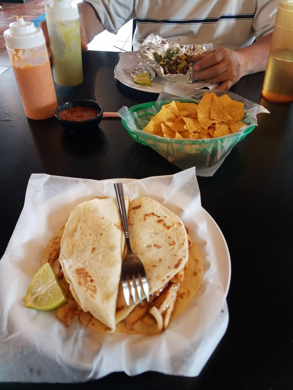 Salsas Mexican Restaurant | restaurant | 5929 Rittiman Rd, San Antonio, TX 78218, USA | 2106466696 OR +1 210-646-6696