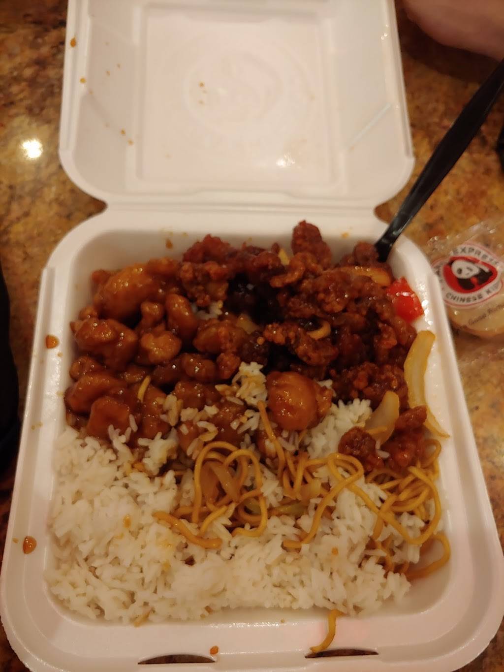 Panda Express | meal takeaway | 11941 Fair Oaks Mall, Fairfax, VA 22033, USA | 7033592863 OR +1 703-359-2863