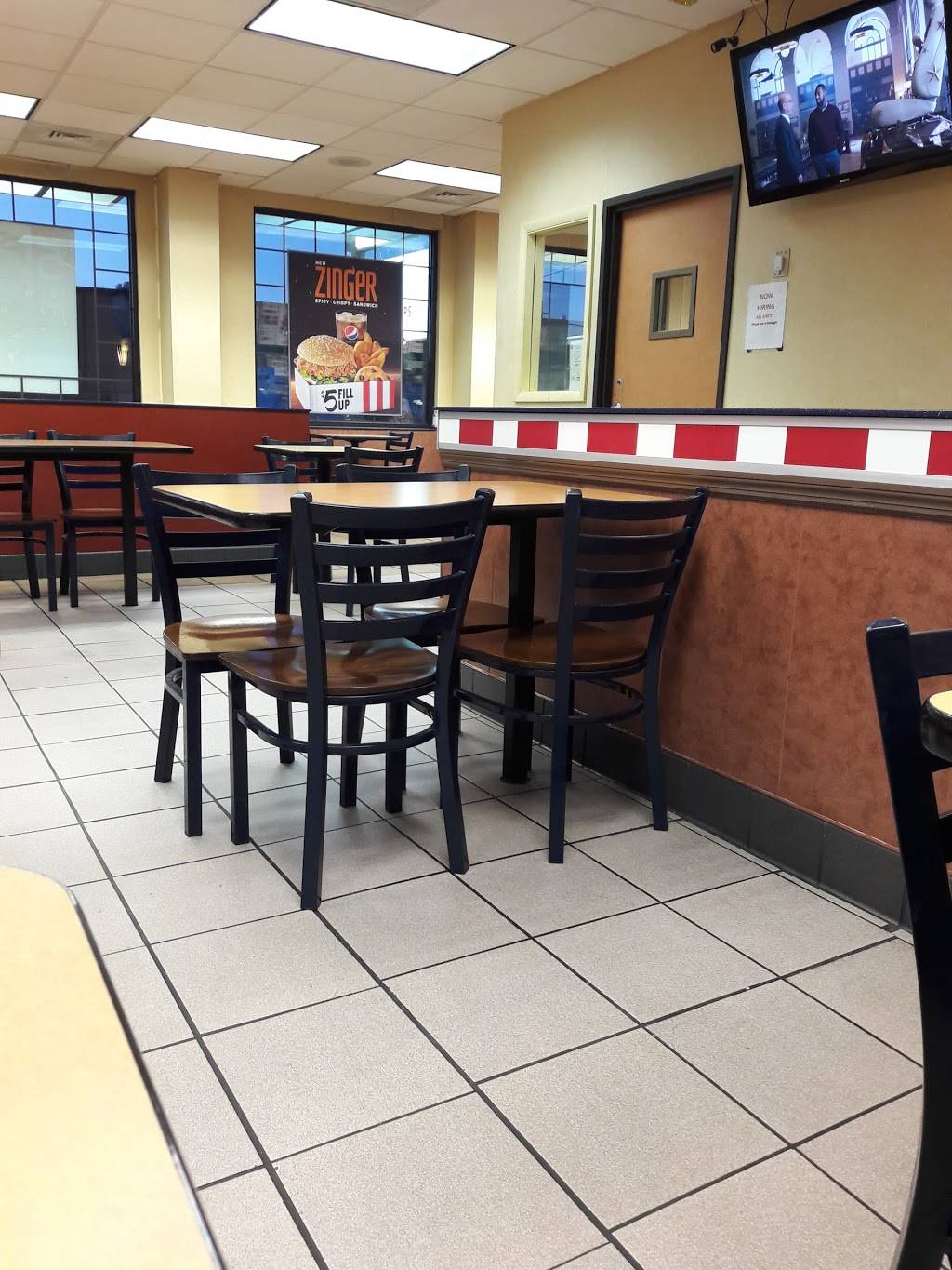 KFC | restaurant | 891 Cantrell Ave, Harrisonburg, VA 22801, USA | 5404338464 OR +1 540-433-8464