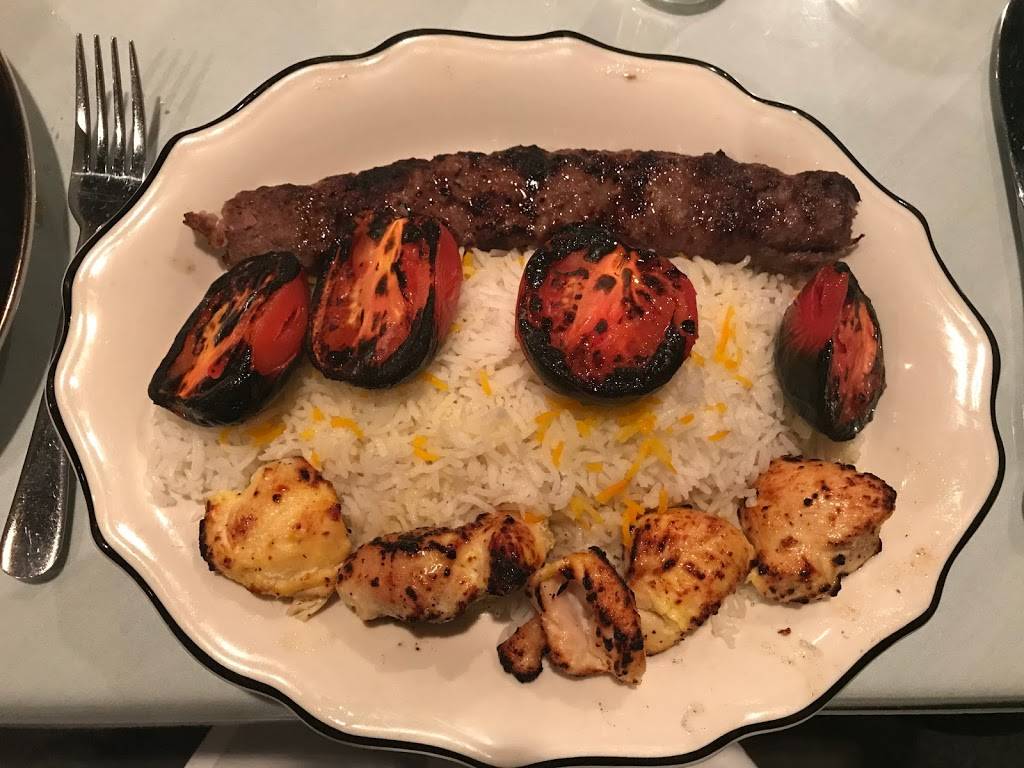 Pestos Persian & Italian Cuisine | restaurant | 566 S 5th St, Louisville, KY 40202, USA | 5025840567 OR +1 502-584-0567