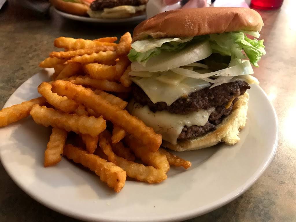 Jacksons Restaurant | restaurant | 203 S 3rd St, Richmond, KY 40475, USA | 8596232090 OR +1 859-623-2090