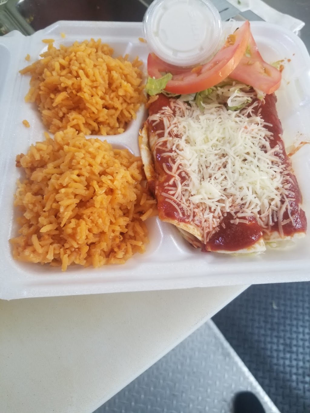 Mexicano Express | restaurant | 3301 W Burnham St, Milwaukee, WI 53215, USA | 4148972323 OR +1 414-897-2323