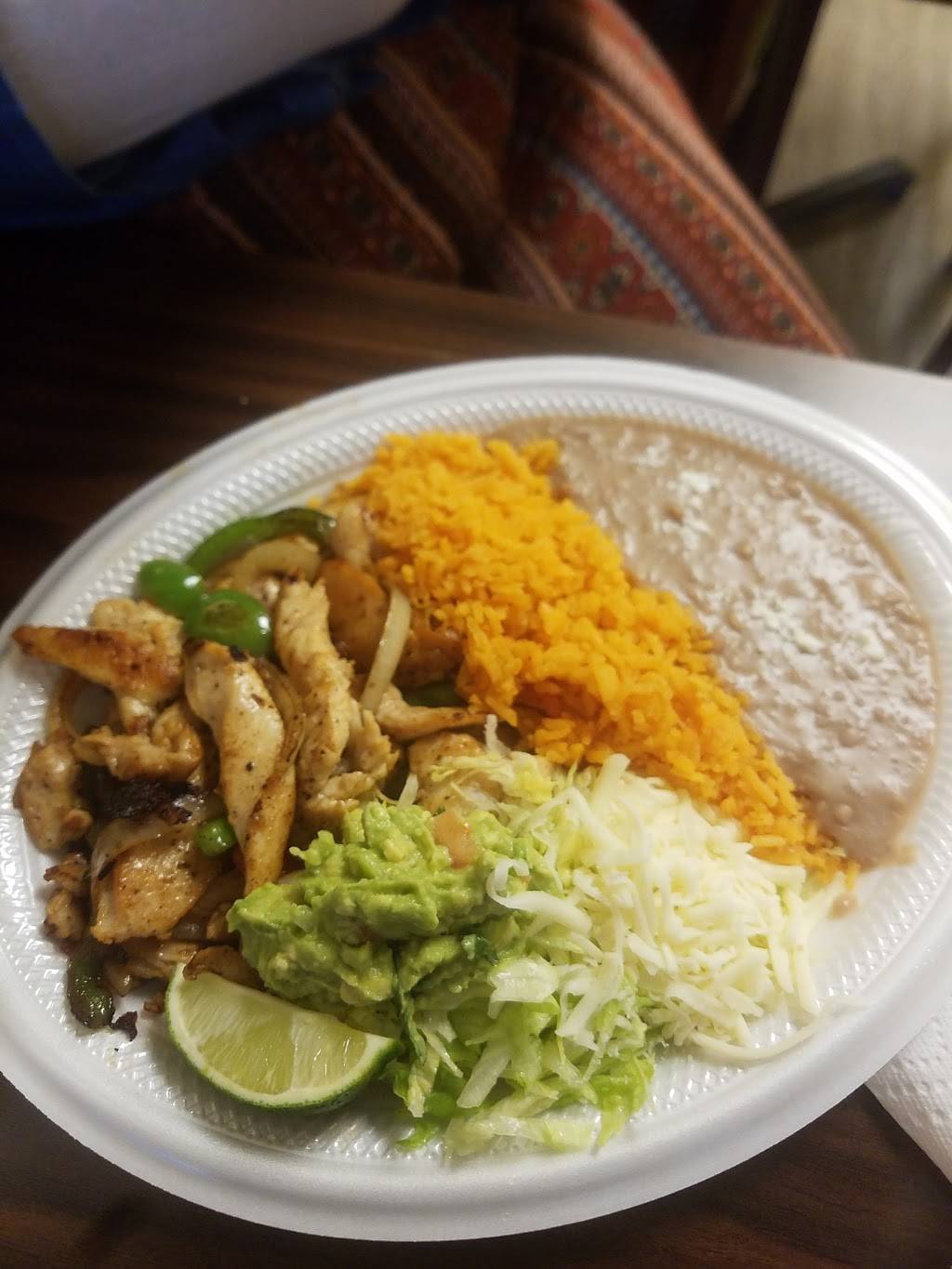 La Nena | restaurant | 5150 Duck Creek Dr #106, Garland, TX 75043, USA | 9723035689 OR +1 972-303-5689