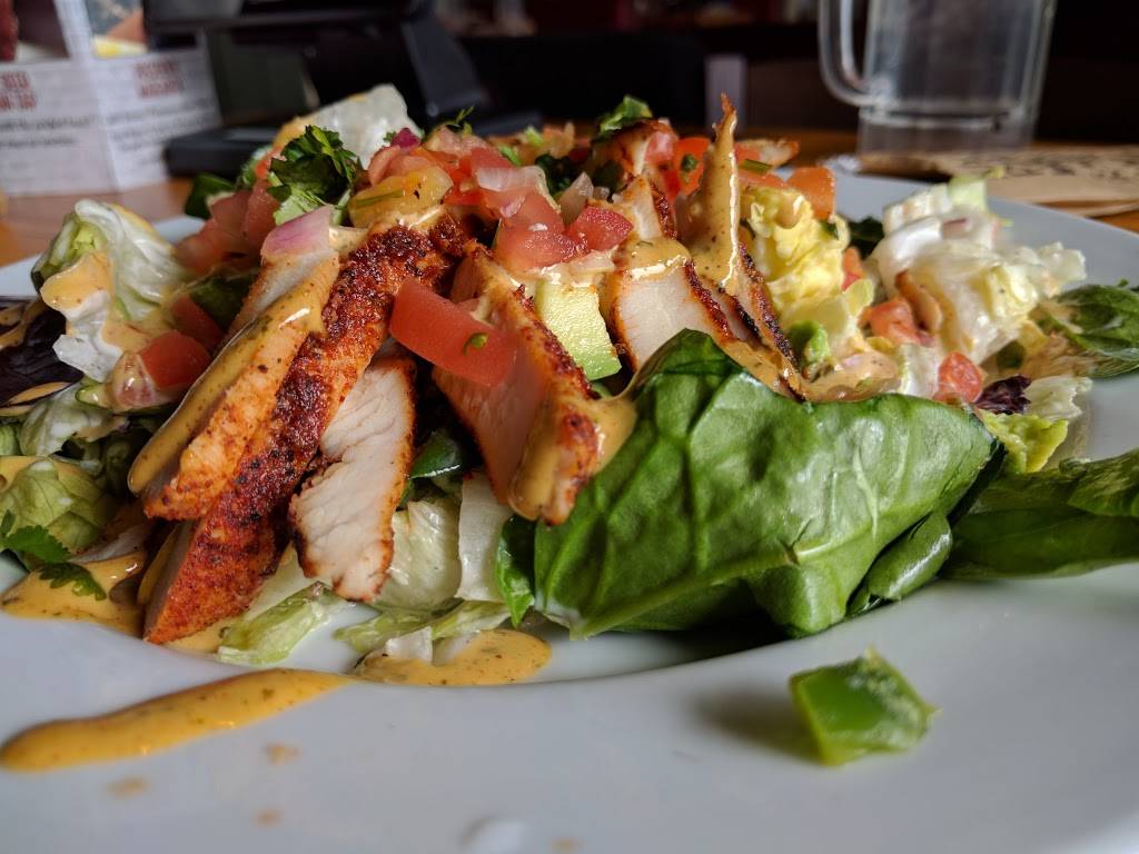 Chilis Grill & Bar | restaurant | 1250 Collins Rd NE, Cedar Rapids, IA 52402, USA | 3193789694 OR +1 319-378-9694