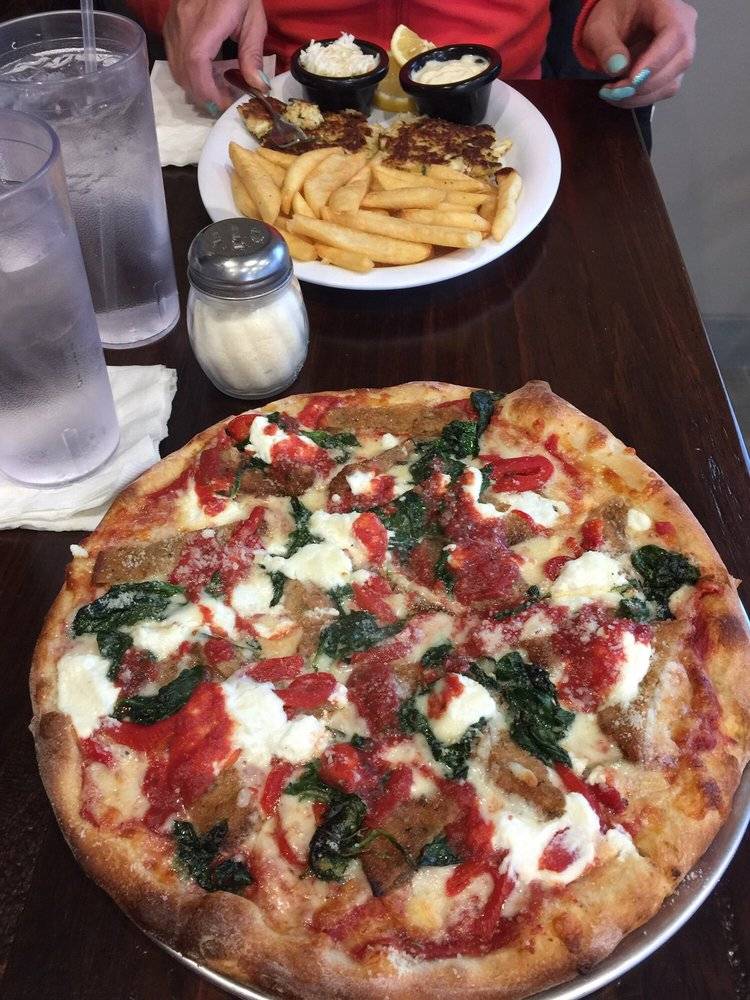 Freshies Pizza & Grill | restaurant | 625 New St, Spring City, PA 19475, USA | 6109484100 OR +1 610-948-4100