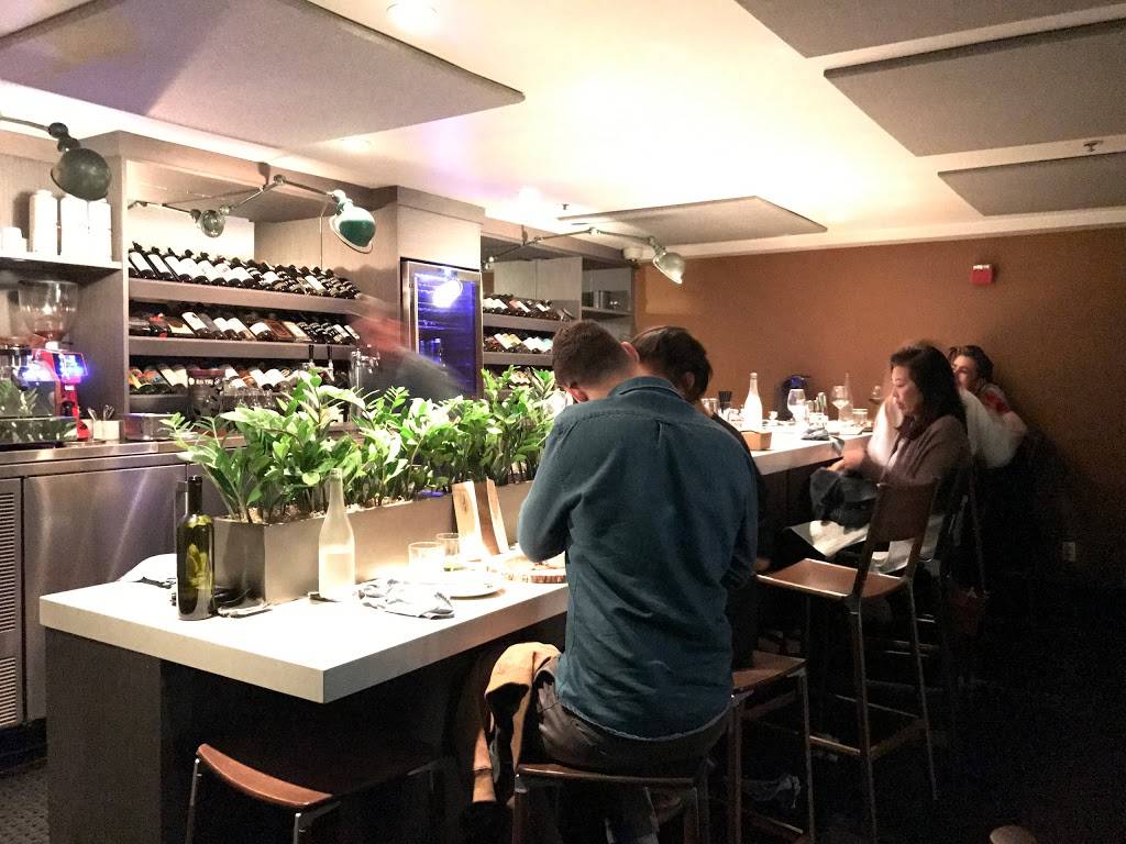 The Morris | restaurant | 2501 Mariposa St, San Francisco, CA 94110, USA | 4156128480 OR +1 415-612-8480