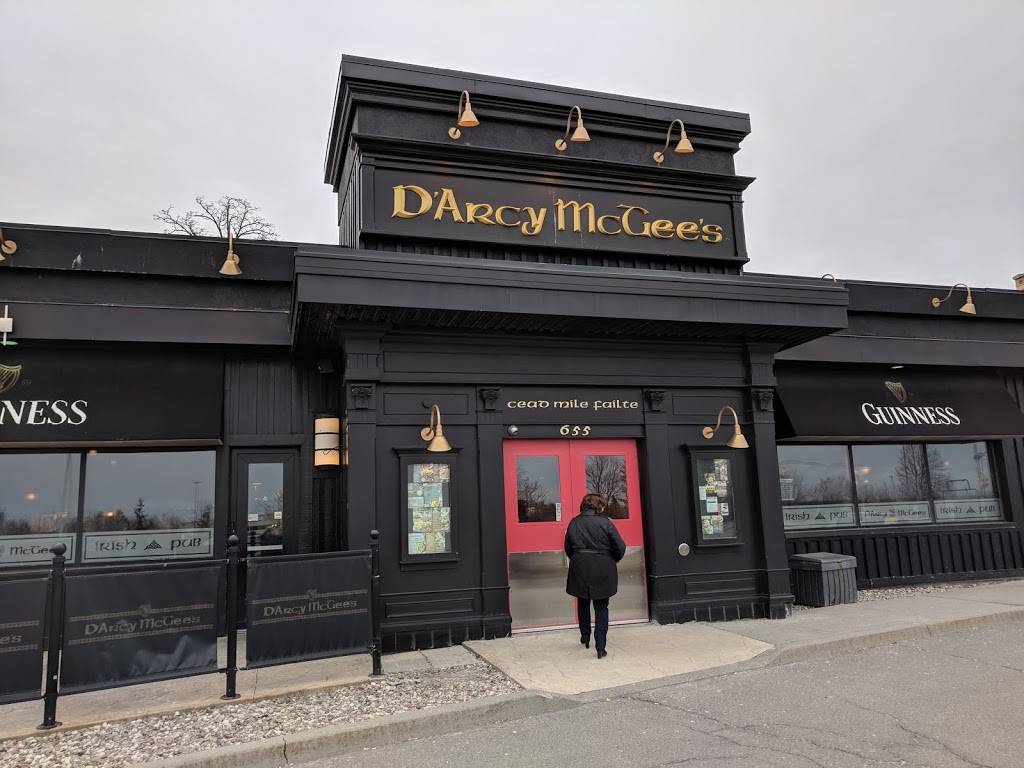 DArcy McGees | restaurant | 655 Terry Fox Dr, Kanata, ON K2L 4E7, Canada | 6138368311 OR +1 613-836-8311