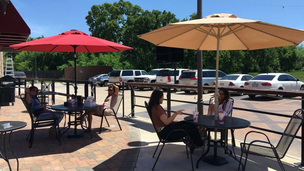 Zona Caliente Sports Bar And Grill | restaurant | 6507 S Cooper St #167, Arlington, TX 76001, USA | 8173755044 OR +1 817-375-5044