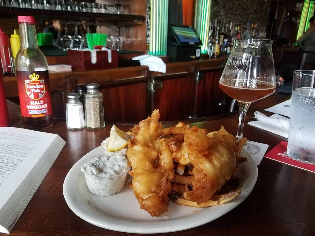 Village Tap | restaurant | 2055 W Roscoe St, Chicago, IL 60618, USA | 7738830817 OR +1 773-883-0817