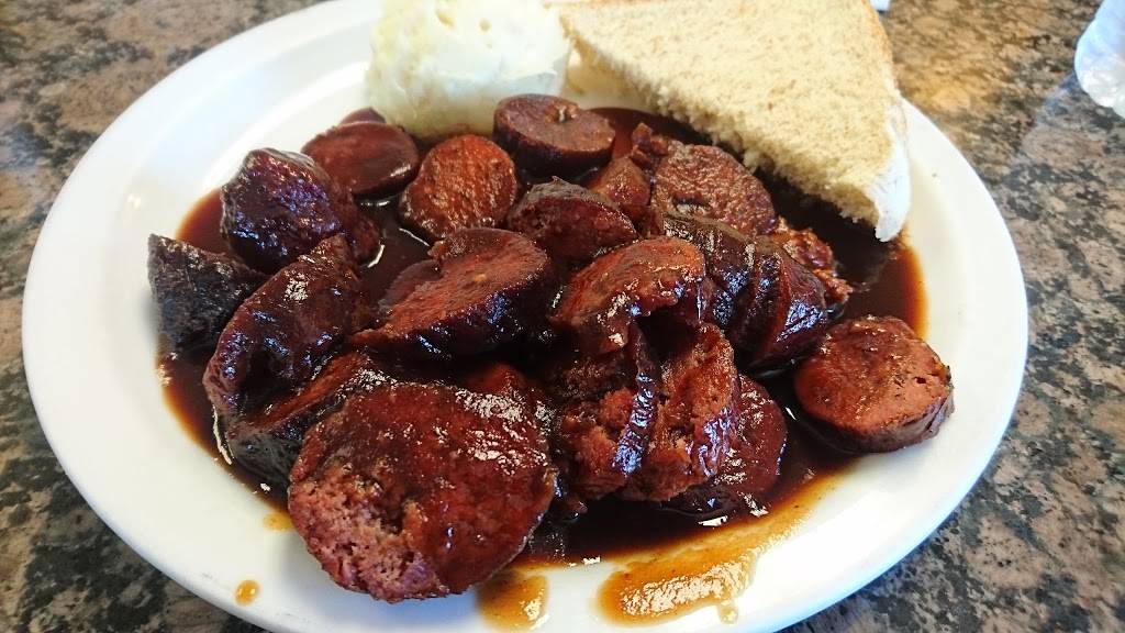 Carmen & Family Bar-B-Q | restaurant | 692 W A St, Hayward, CA 94541, USA | 5108871979 OR +1 510-887-1979