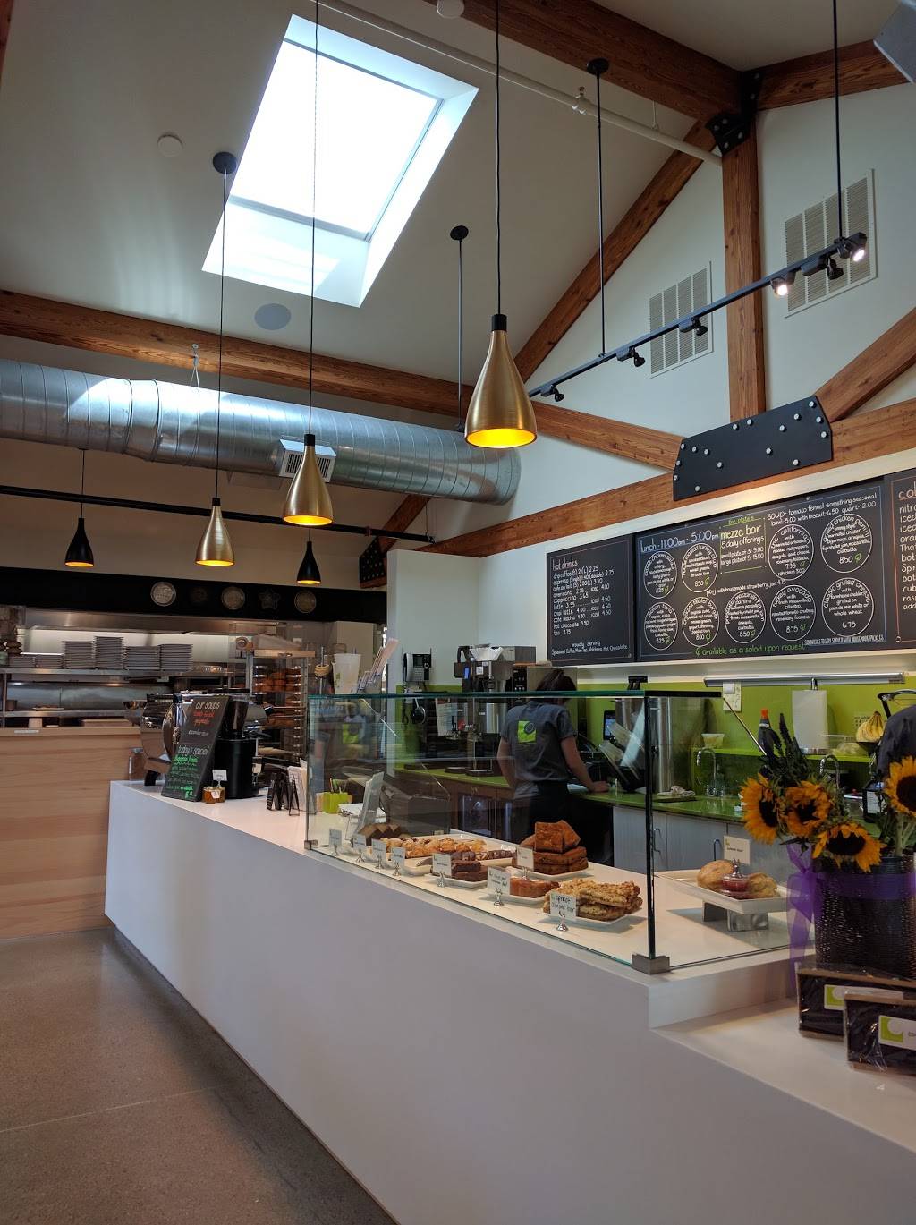 The Plate | restaurant | 2, 10 Bassett St, Milton, MA 02186, USA | 6176903494 OR +1 617-690-3494