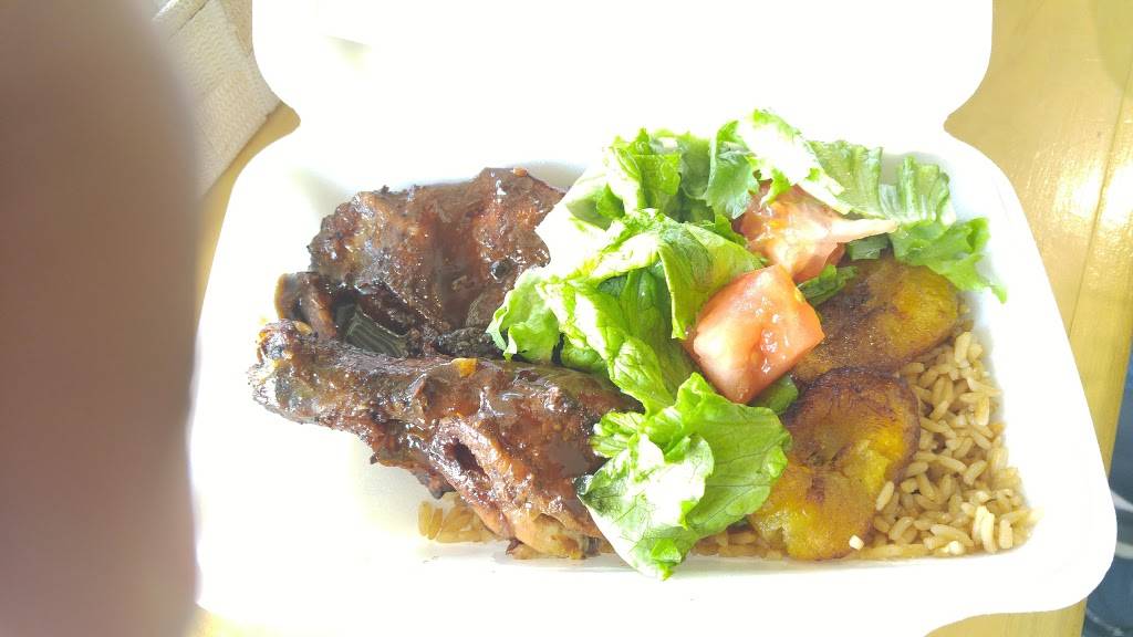 Roses Tree Of Life - Caribbean Delight | restaurant | 1225 Wonderland Rd N, London, ON N6G 2V9, Canada | 2266638178 OR +1 226-663-8178