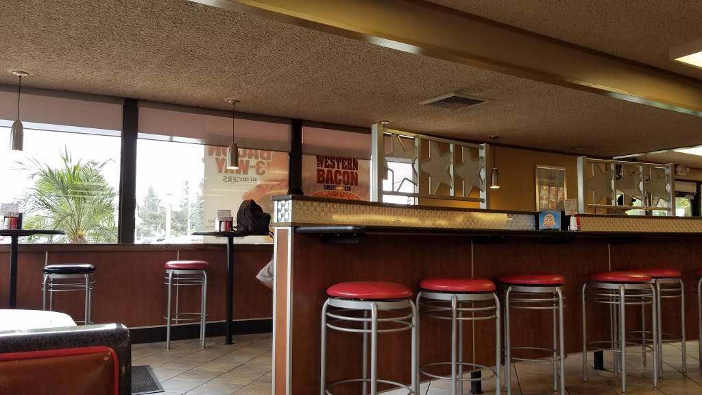 Carls Jr. | restaurant | 2556 Euclid Ave, Ontario, CA 91762, USA | 9099841871 OR +1 909-984-1871