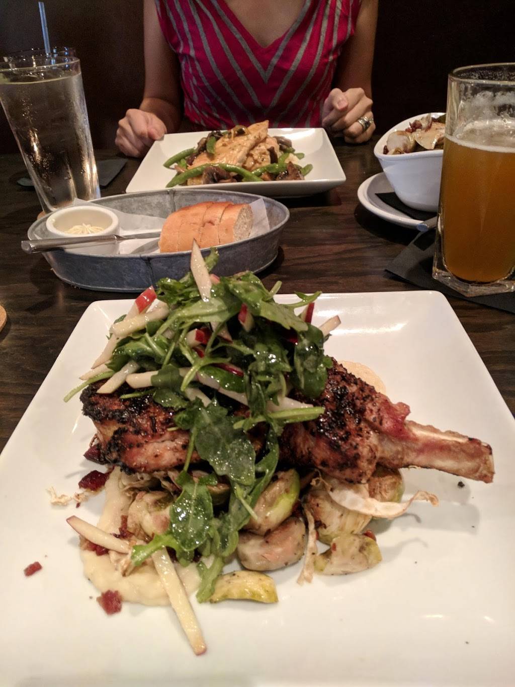 House 406 | restaurant | 1143 1/2 Church St, Northbrook, IL 60062, USA | 8477140200 OR +1 847-714-0200