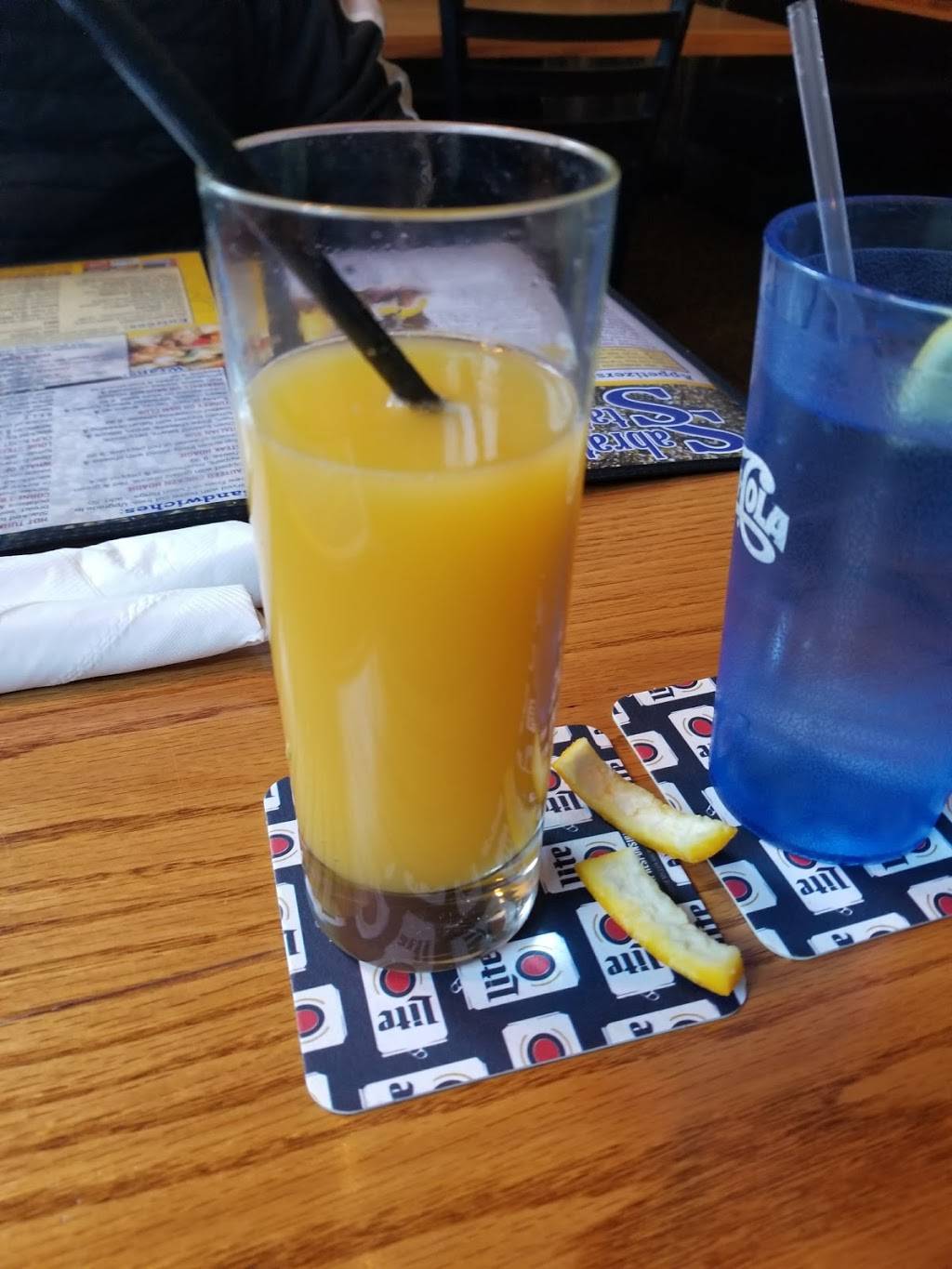 Sabraton Station | restaurant | 1632 Deckers Creek Blvd, Morgantown, WV 26505, USA | 3043814225 OR +1 304-381-4225