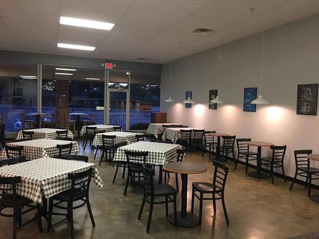 Torpedoes Subs & Stuff | restaurant | 811 S Mt Olive St, Siloam Springs, AR 72761, USA | 4792209591 OR +1 479-220-9591