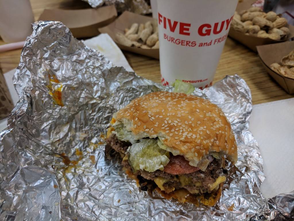 Five Guys | meal takeaway | 25 S Northwest Hwy, Park Ridge, IL 60068, USA | 8472921841 OR +1 847-292-1841