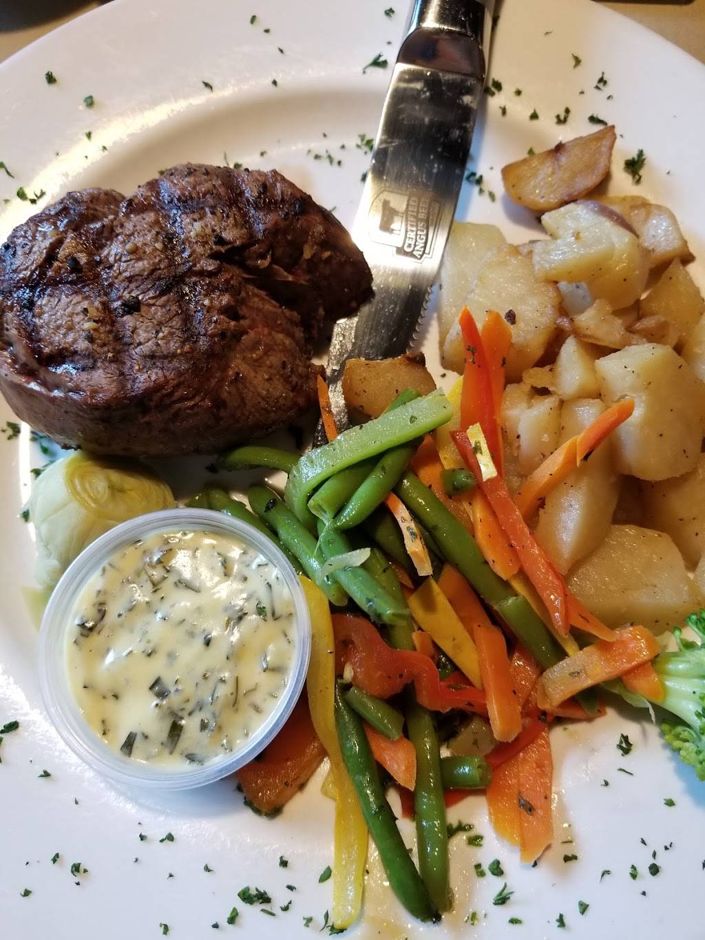 Baxters Restaurant | restaurant | 4919 1st Coast Hwy, Fernandina Beach, FL 32034, USA | 9042774503 OR +1 904-277-4503