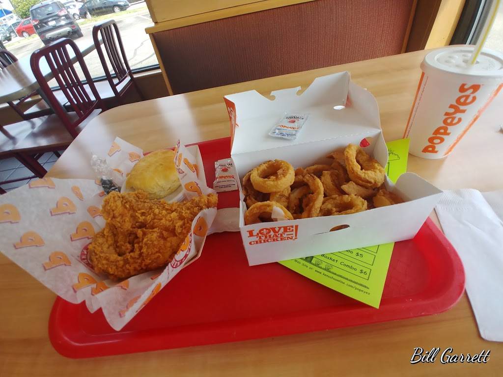 Popeyes Louisiana Kitchen | restaurant | 3905 75th St, Kenosha, WI 53142, USA | 2629427575 OR +1 262-942-7575