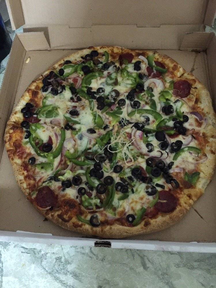 Daros Pizza & Chicken | restaurant | 4425 Kissena Blvd, Flushing, NY 11355, USA | 7184455572 OR +1 718-445-5572