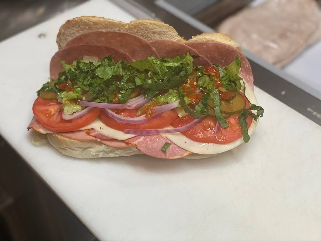 Gigis Pizza Co. | meal takeaway | 129 Waltham St, Watertown, MA 02472, USA | 6177440957 OR +1 617-744-0957