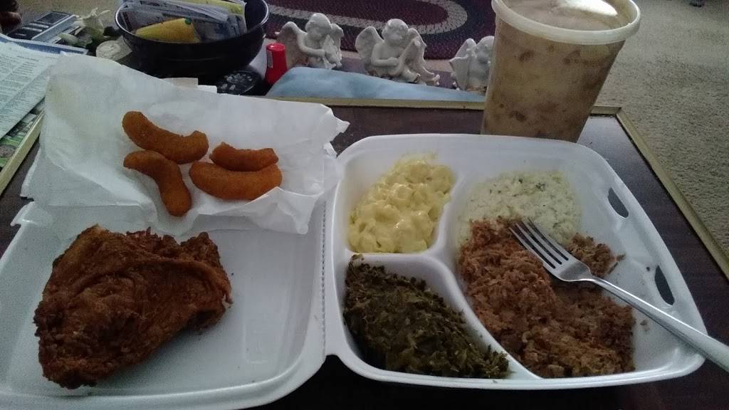 Martys BBQ | restaurant | 2643 Ward Blvd, Wilson, NC 27893, USA | 2522811709 OR +1 252-281-1709