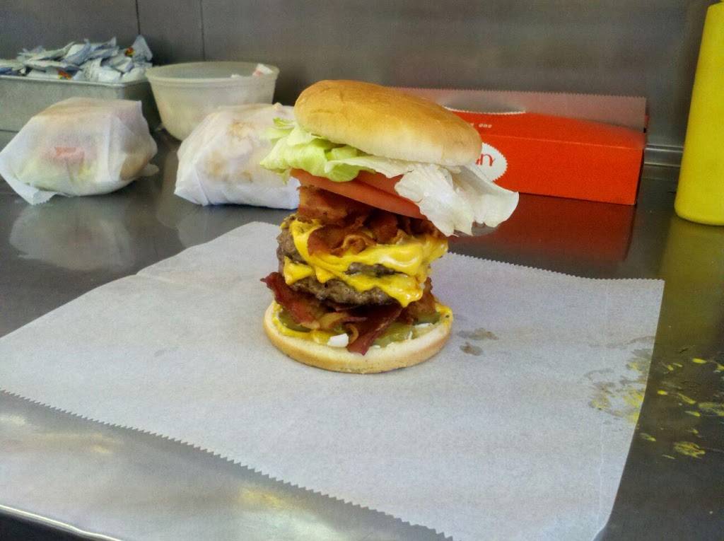 Kearneys Drive-In | restaurant | 2953, 505 Southbound St, Lexington, NC 27292, USA | 3362498227 OR +1 336-249-8227