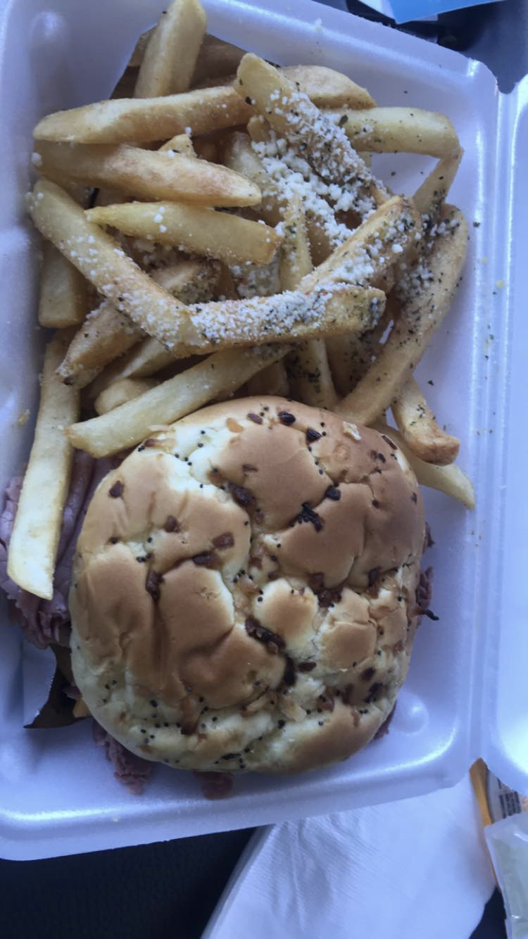 King Kong Burgers | restaurant | 11811 Seven Mile E, Detroit, MI 48205, USA | 3133559523 OR +1 313-355-9523