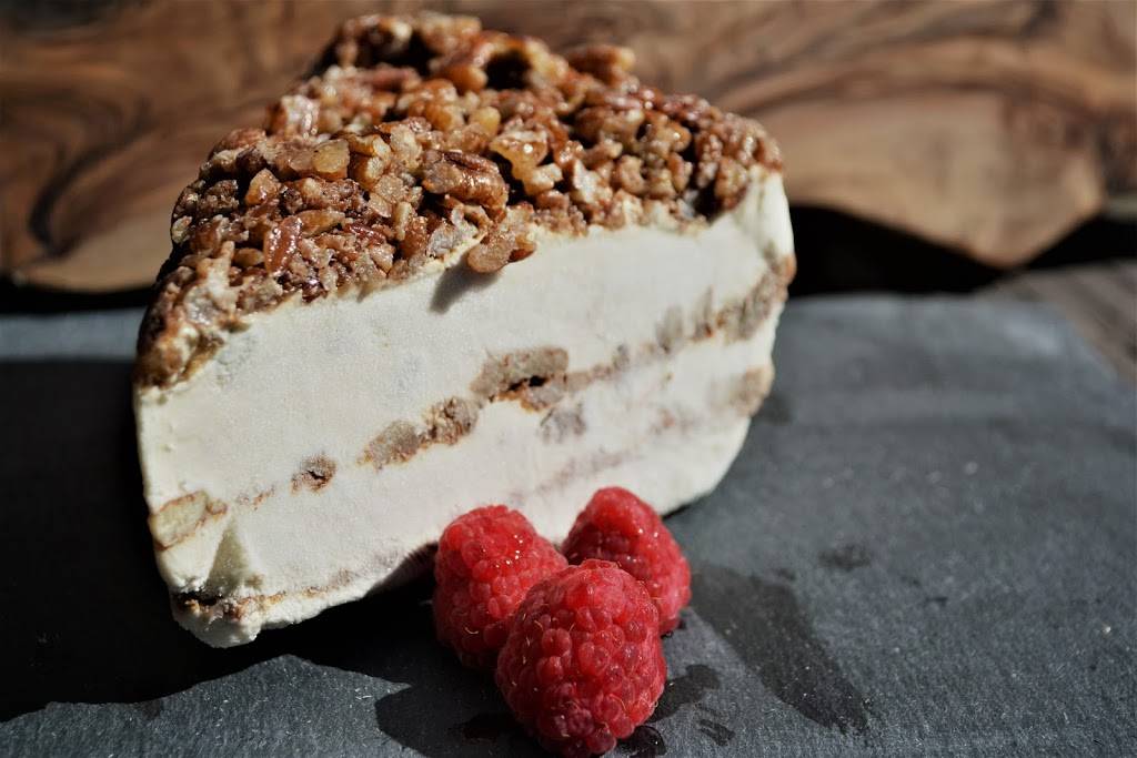 Z Place for Wine | restaurant | 7823 Cooper Rd, Montgomery, OH 45242, USA | 5137939463 OR +1 513-793-9463