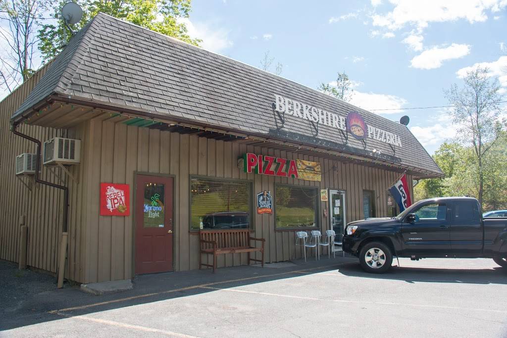 Berkshire Pizzeria | restaurant | 72 Main St, Charlemont, MA 01339, USA | 4133375501 OR +1 413-337-5501