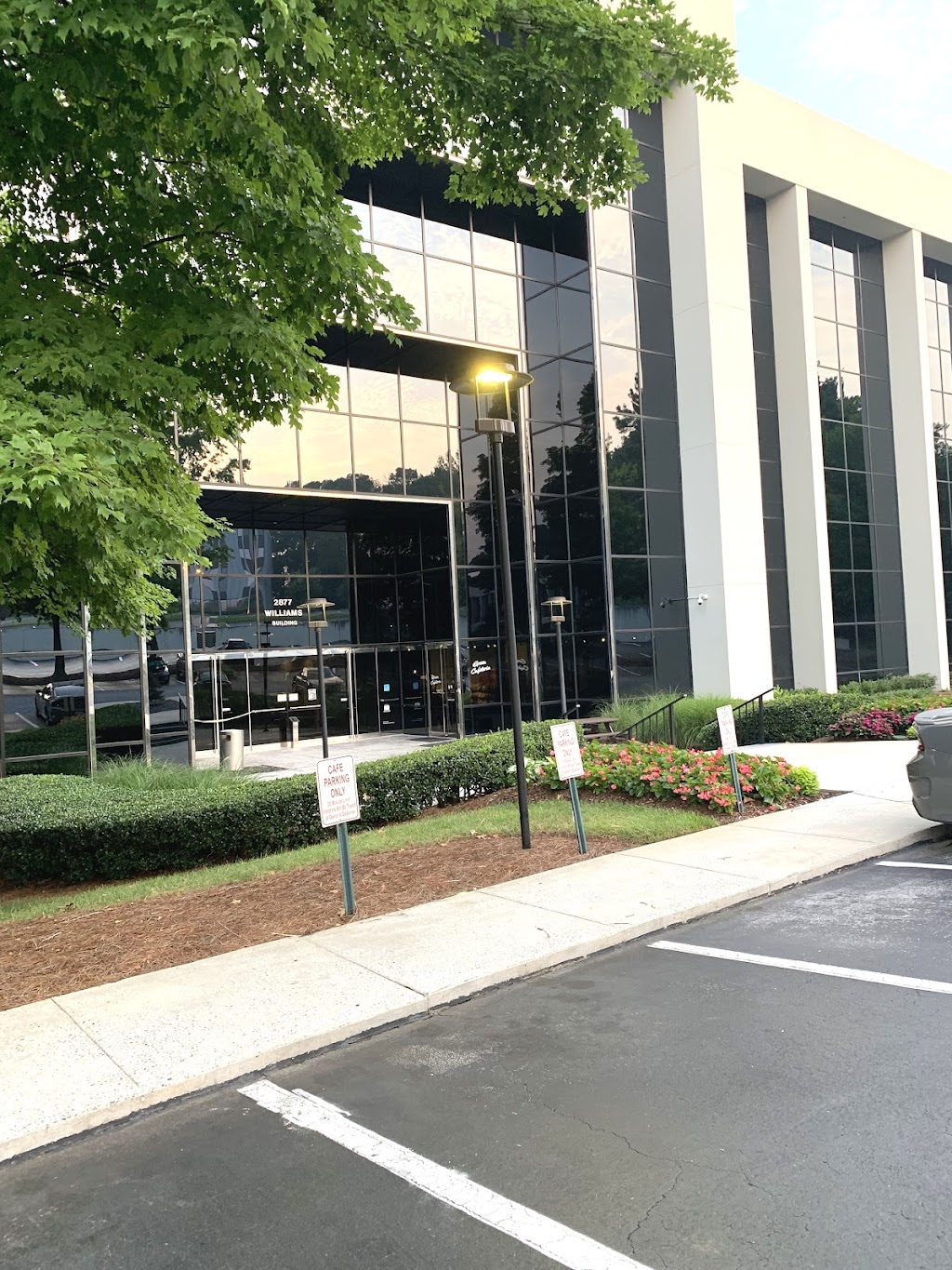 green cafeteria | restaurant | 2877 Brandywine Rd #160, Atlanta, GA 30341, USA | 4704209900 OR +1 470-420-9900