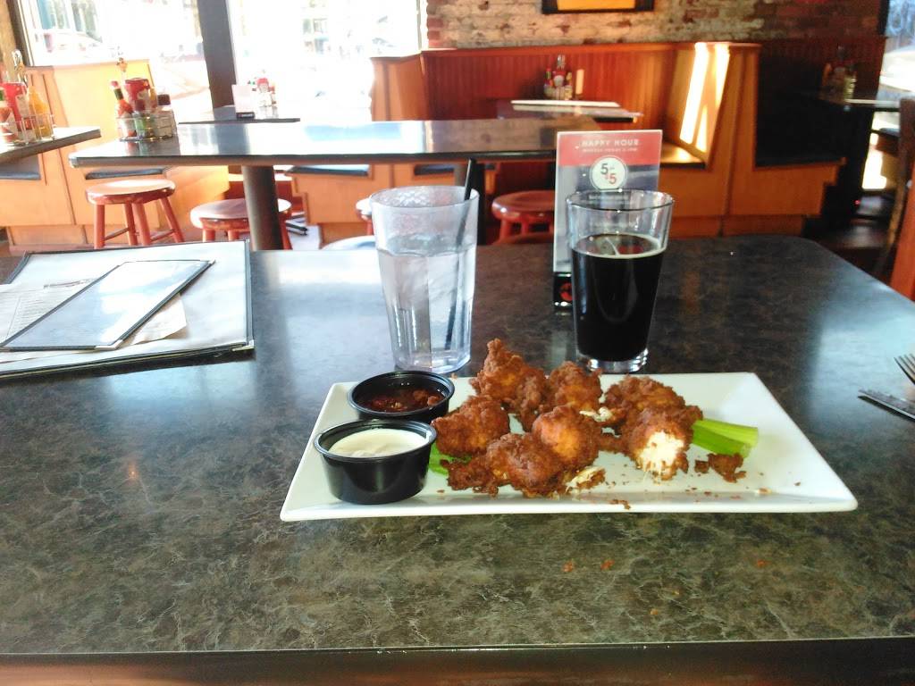 Home Team Grill | restaurant | 1630 W. Main Street (Main &, N Vine St, Richmond, VA 23220, USA | 8042547360 OR +1 804-254-7360