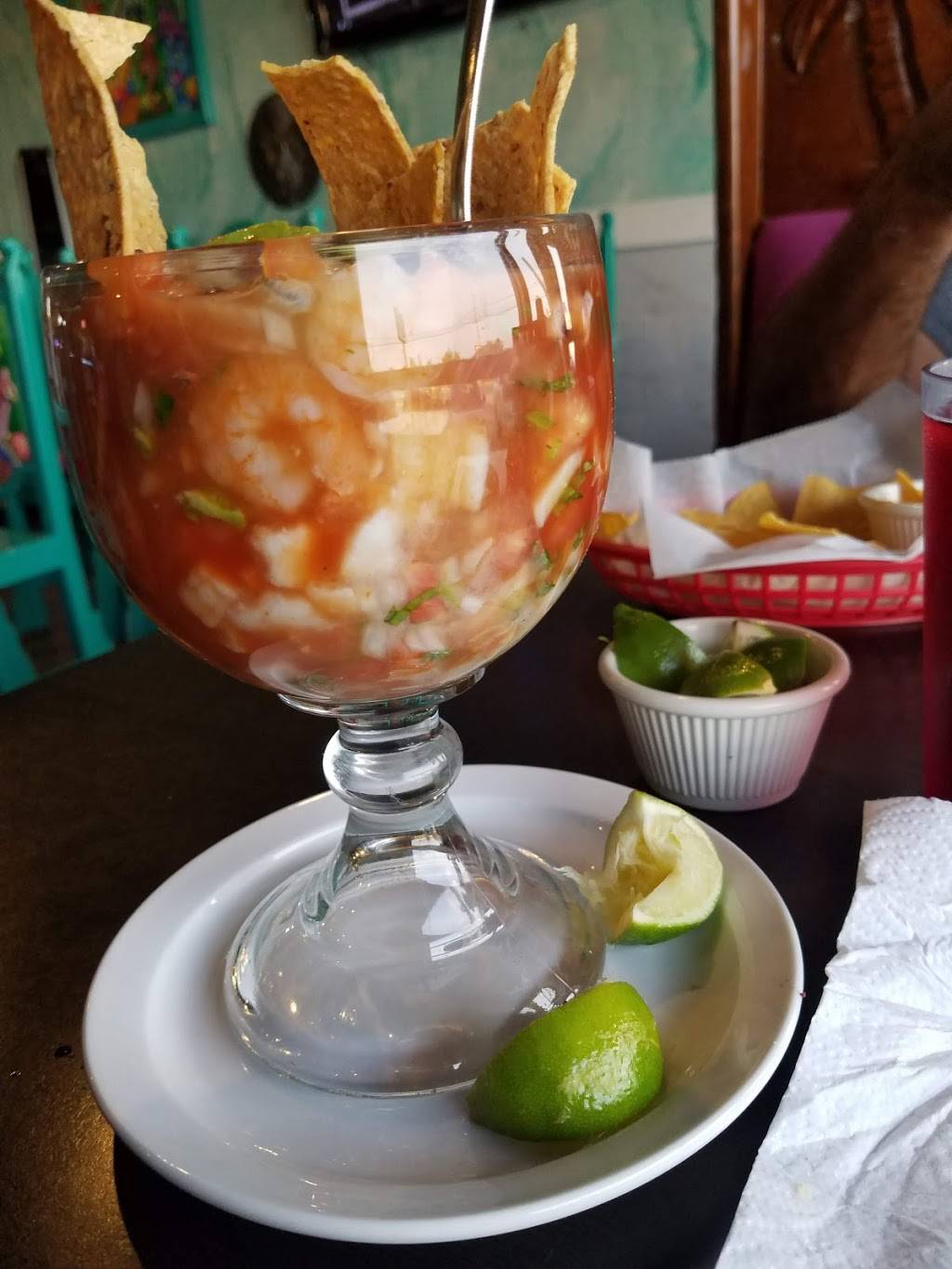 Chilangos Seafood Restaurant | restaurant | 3617 Williams Blvd, Kenner, LA 70065, USA | 5044716100 OR +1 504-471-6100