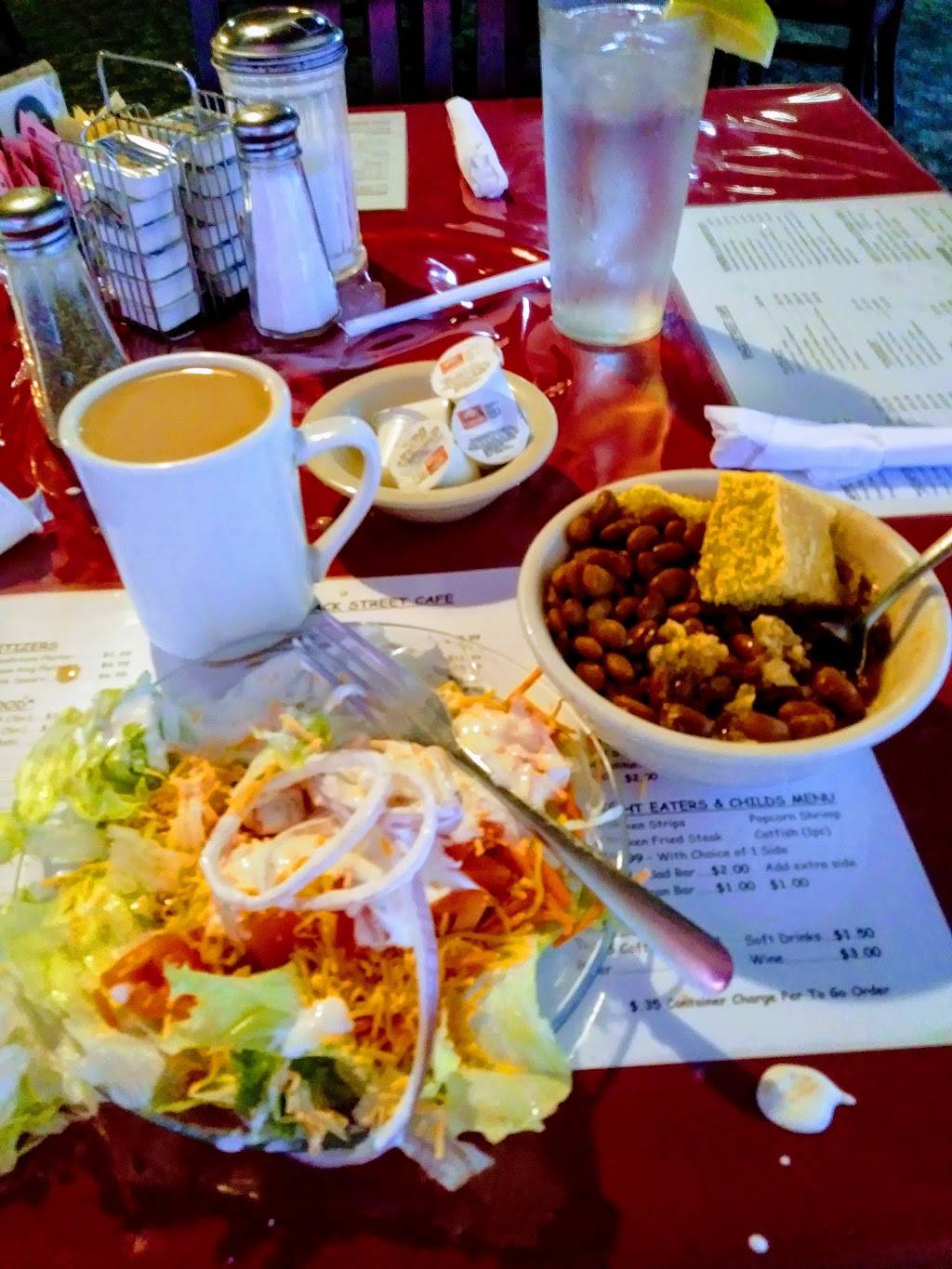 Back Street Cafe | restaurant | 106 E Borden St, Sinton, TX 78387, USA | 3613642445 OR +1 361-364-2445