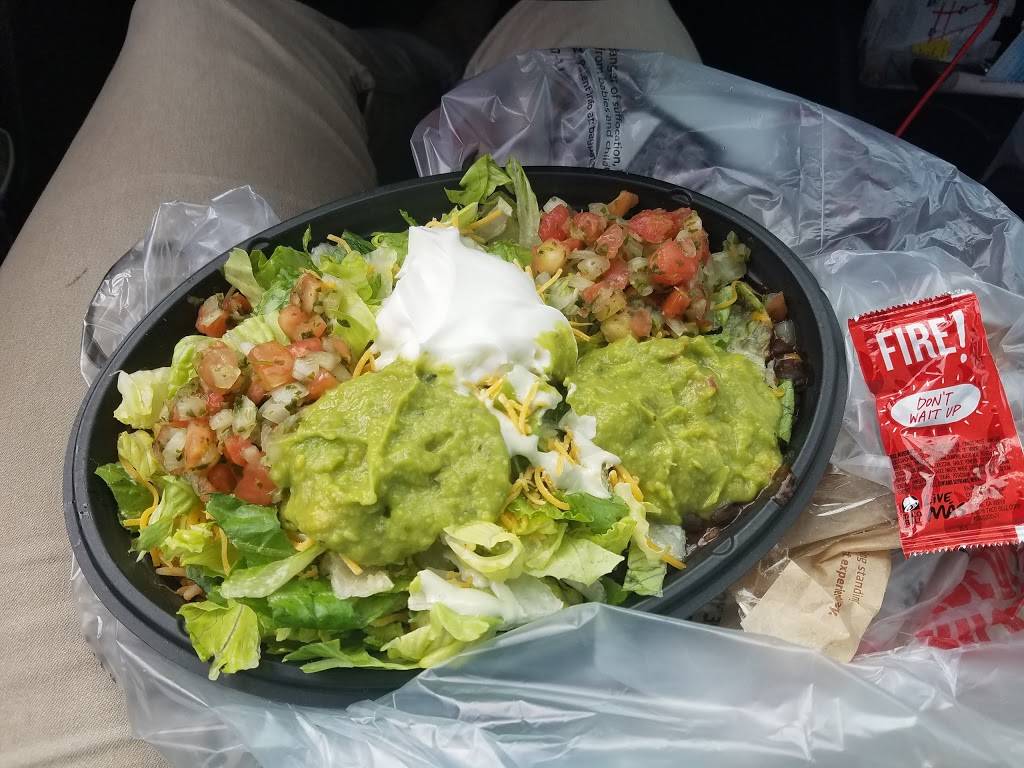 Taco Bell | restaurant | 19650 Gunners Branch Rd, Germantown, MD 20876, USA | 3013531169 OR +1 301-353-1169