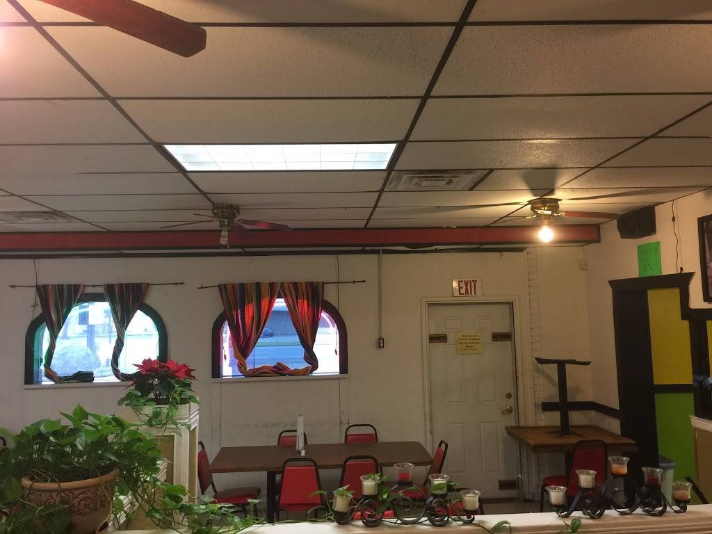 Rey Regio Snowcone | meal takeaway | 646 10th St, Hempstead, TX 77445, USA | 9799215023 OR +1 979-921-5023