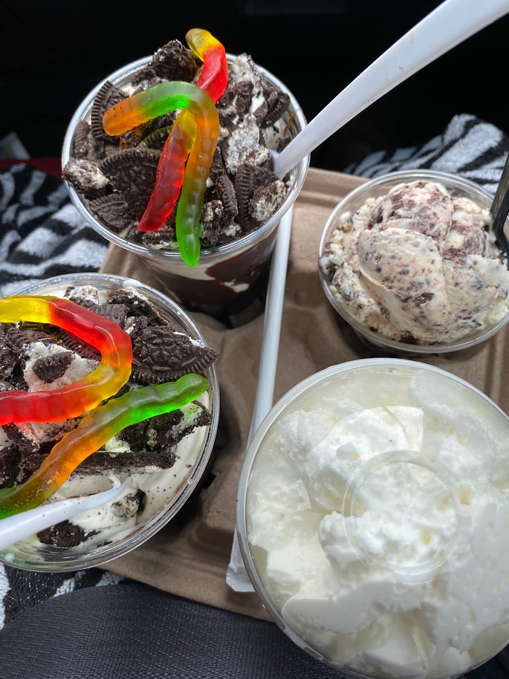 Drive-Thru Depot | restaurant | 52813 M-26, Lake Linden, MI 49945, USA | 9062961600 OR +1 906-296-1600