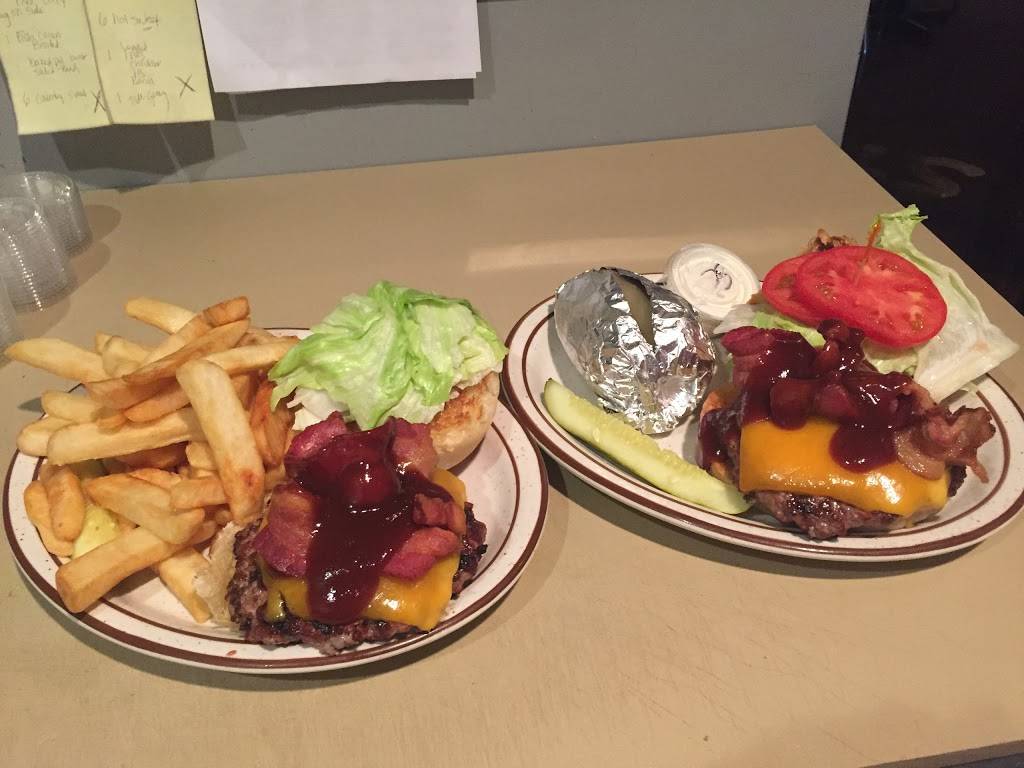 Jakes | restaurant | 1025, 4390 Buffalo Rd #6, North Chili, NY 14514, USA | 5855942555 OR +1 585-594-2555