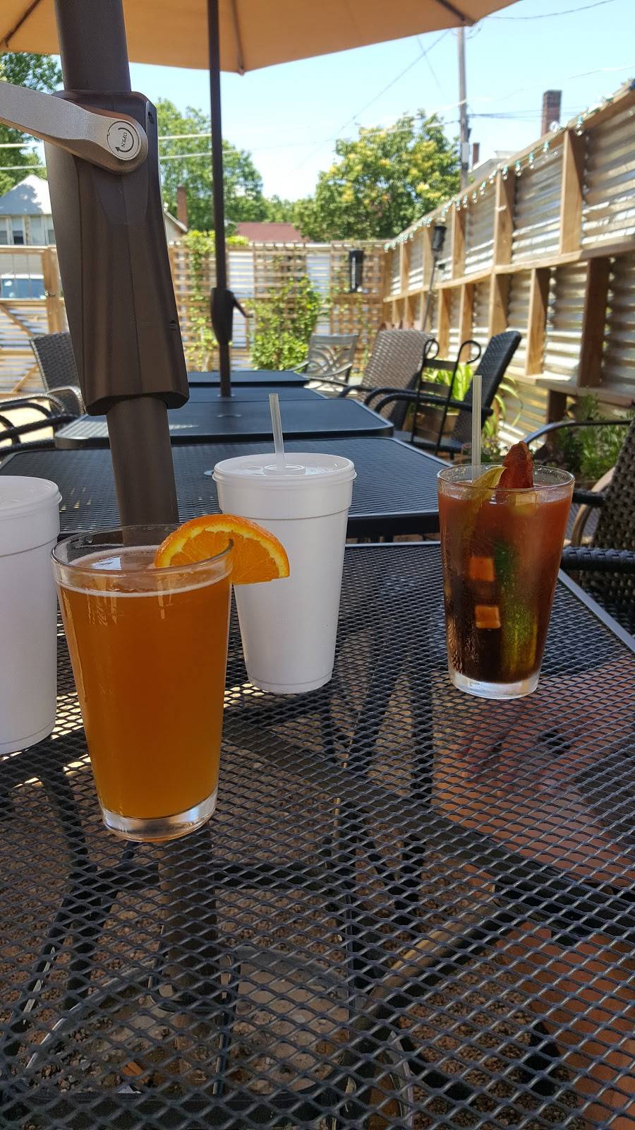 The Wheel Barrel | restaurant | 925 N Kansas Ave, Topeka, KS 66608, USA | 7852896767 OR +1 785-289-6767