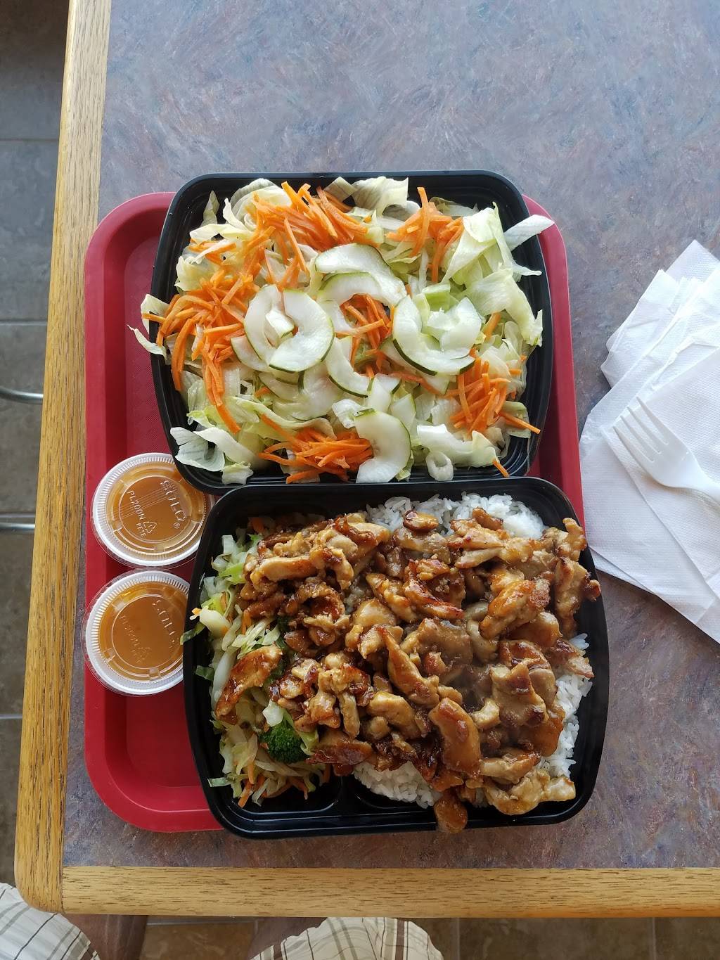 Sarku Japan Teriyaki & Sushi Express | restaurant | 7000A Brookfield Plaza, Springfield, VA 22150, USA | 7039926645 OR +1 703-992-6645