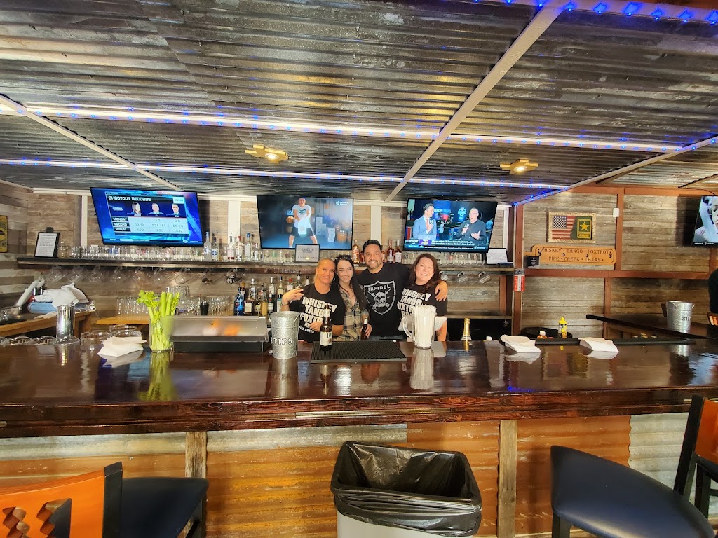 The Eagles Nest | restaurant | 4951 FM1283, Pipe Creek, TX 78063, USA | 8308500944 OR +1 830-850-0944