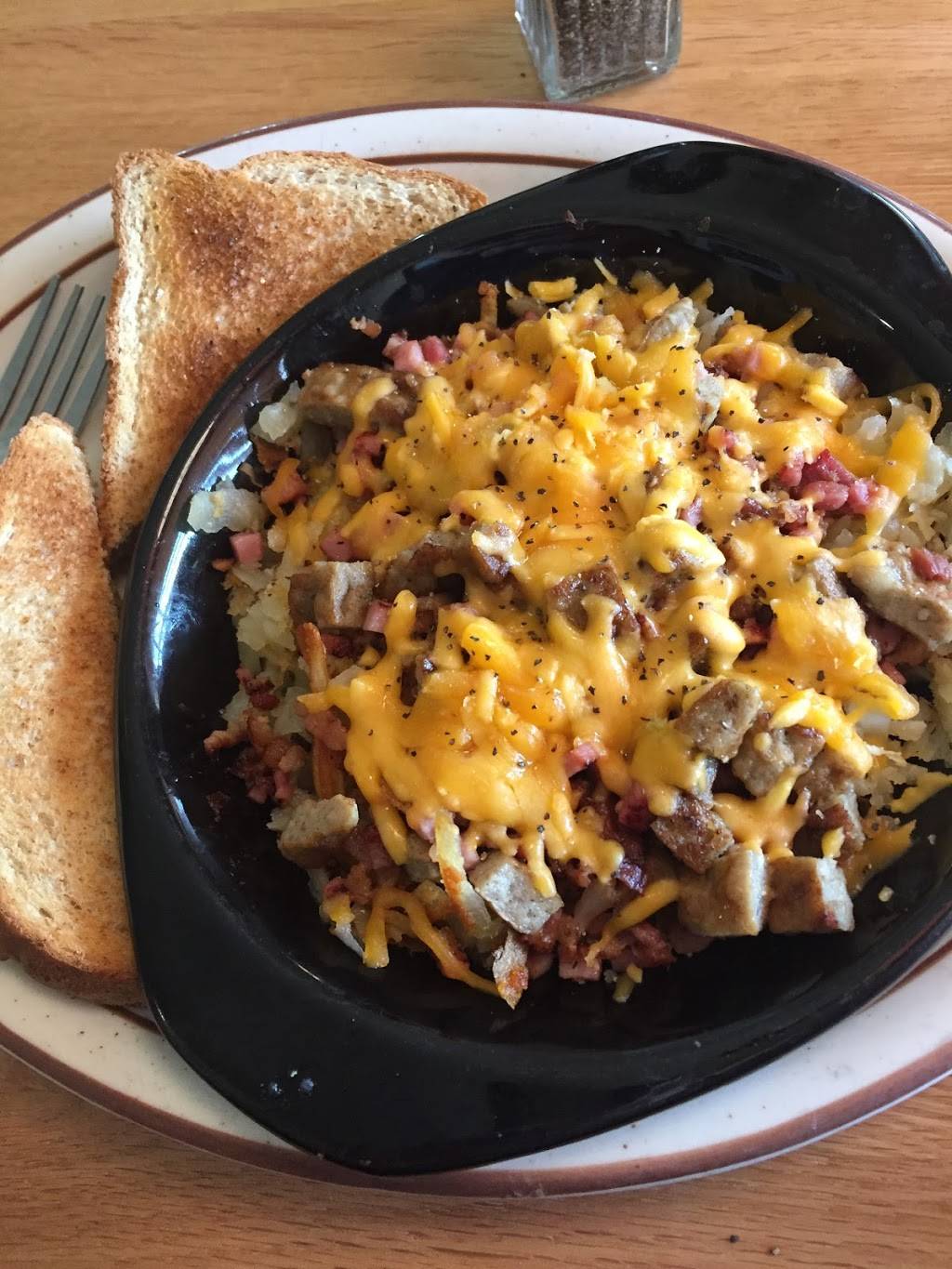 McOttos | restaurant | 100 Chamber Dr, Anamosa, IA 52205, USA | 3194624200 OR +1 319-462-4200