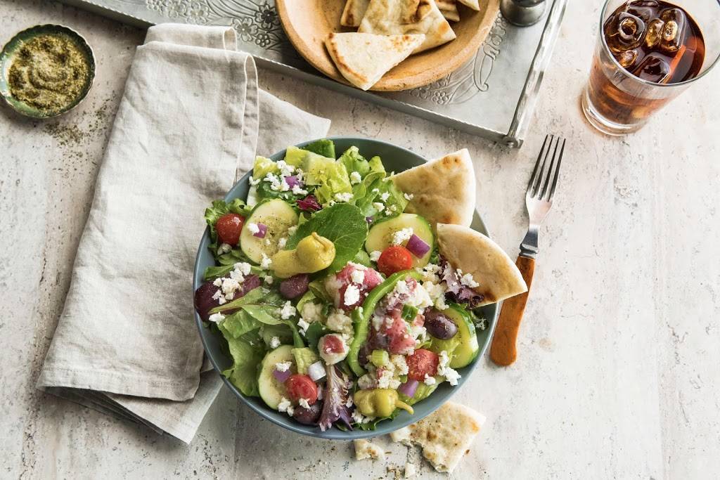 Zoës Kitchen | restaurant | 5035 Wellington Rd, Gainesville, VA 20155, USA | 7034680622 OR +1 703-468-0622