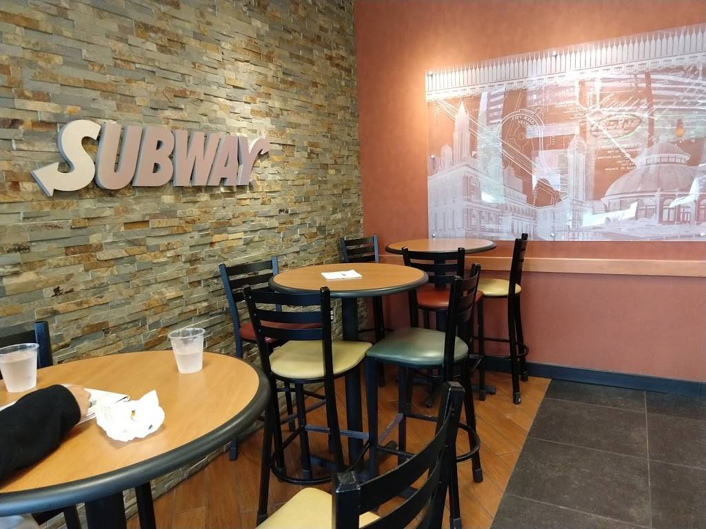 Subway | restaurant | 10571 N, US-301, Wildwood, FL 34785, USA | 3527484034 OR +1 352-748-4034