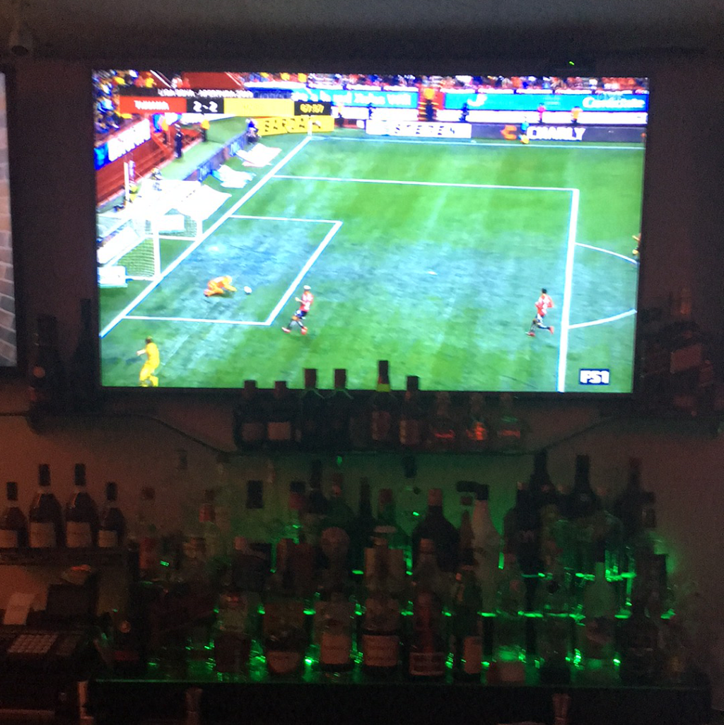 El Panal Lounge | restaurant | 97 Lonsdale Ave, Pawtucket, RI 02860, USA | 4017252959 OR +1 401-725-2959