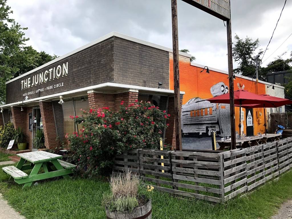 The Junction Kitchen & Provisions | restaurant | 4438 Spruill Ave, North Charleston, SC 29405, USA | 8437459189 OR +1 843-745-9189