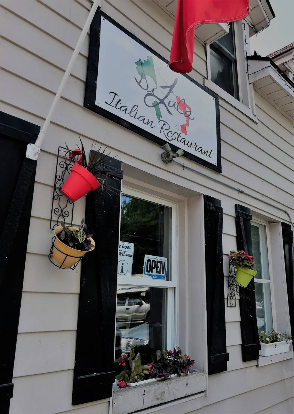 DiLuCa Italian Restaurant | restaurant | 106 Main St W, Merrickville, ON K0G 1N0, Canada | 6132693877 OR +1 613-269-3877